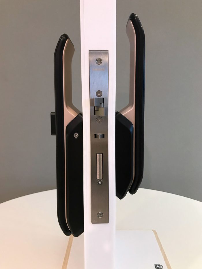 Philips-EasyKey-6100-digital-door-lock-003