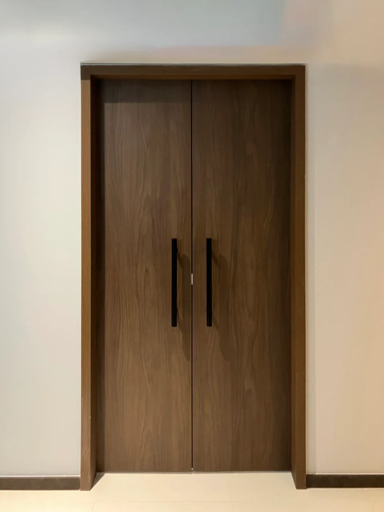LD4S3849 double leaf door