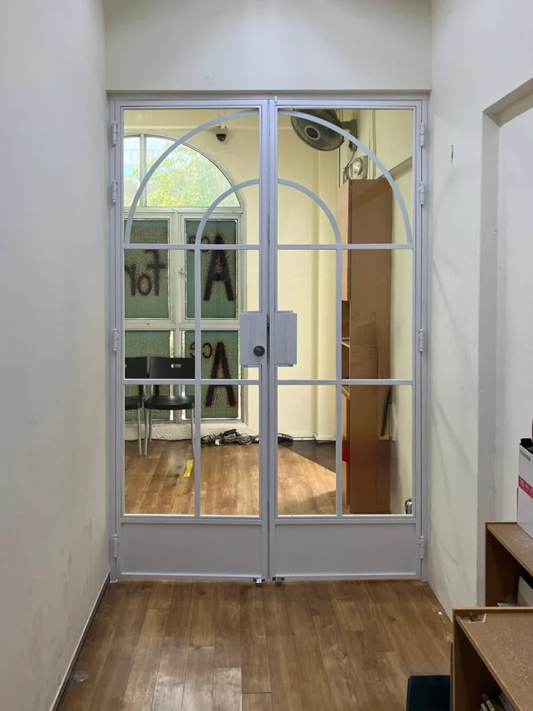 LD5R1344 glass gate