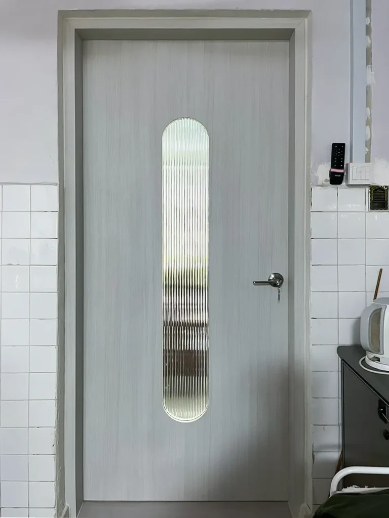 LD5J0536 glass door with fluted glass