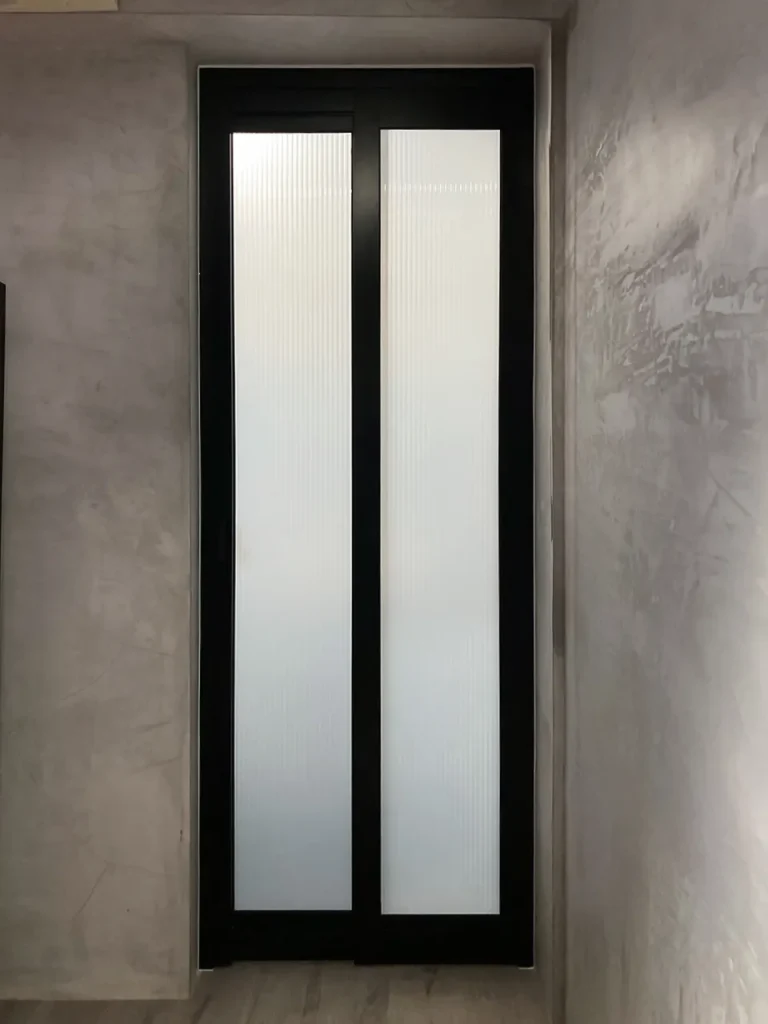 LD5R0953 frosted slide & swing Glass door